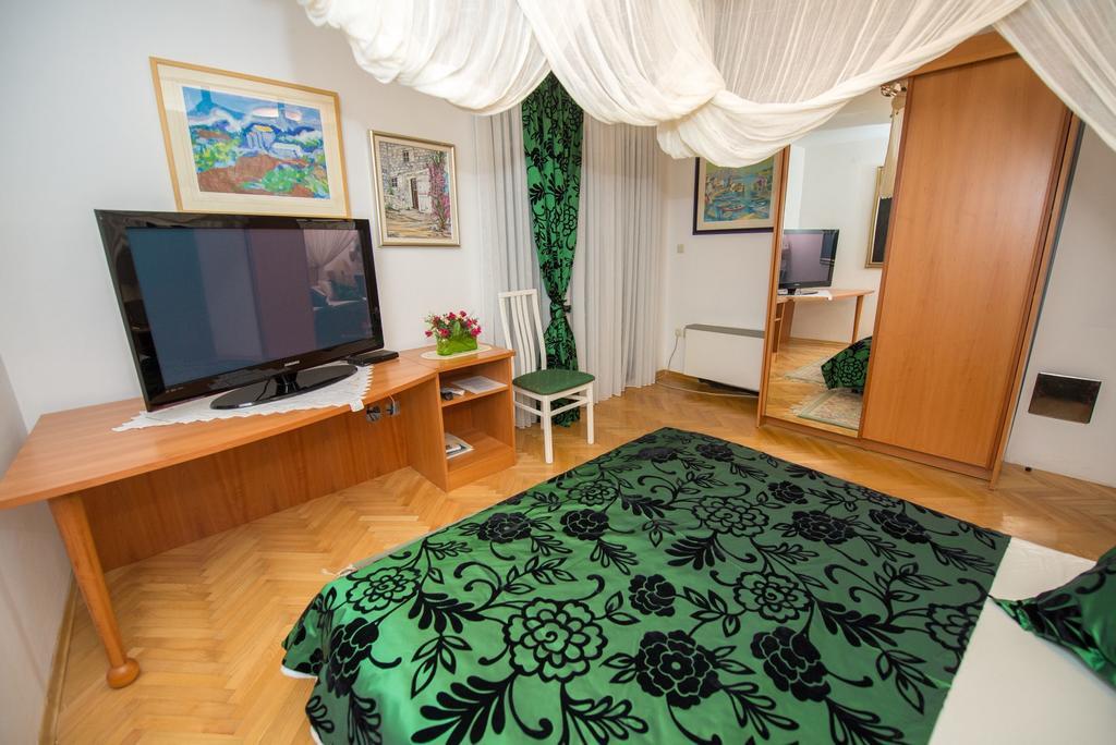 Apartments Marija Near Center Vodice Exterior foto