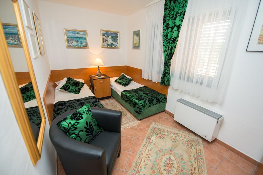 Apartments Marija Near Center Vodice Exterior foto
