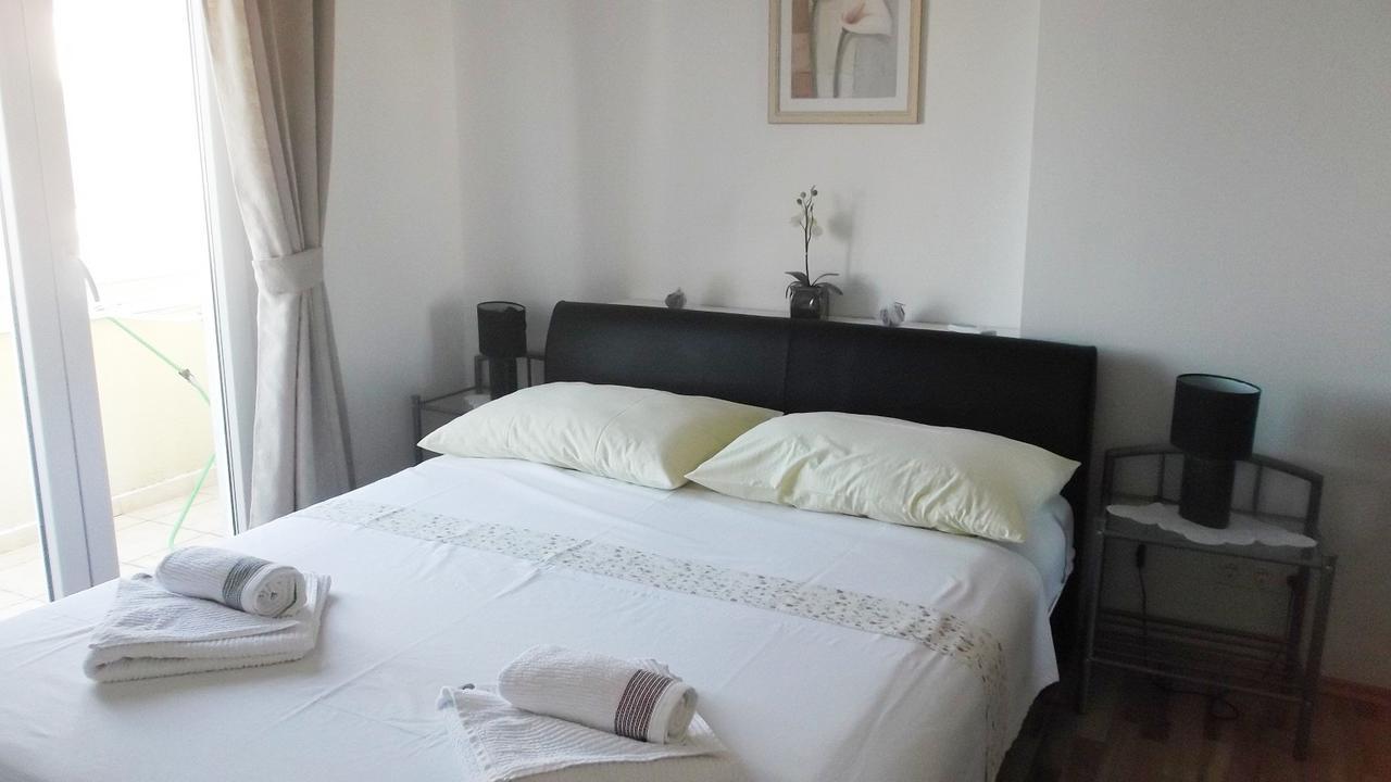 Apartments Marija Near Center Vodice Habitación foto